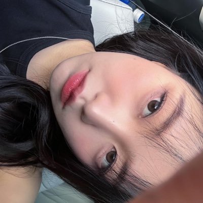 ʲ's profile picture