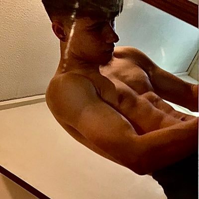 nextdoorboy123's profile picture