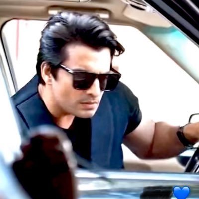 TeamGashmeerM's profile picture