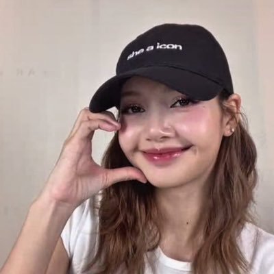 LILIᵂᵉ ˡᵒᵛᵉ ʸᵒᵘ ³²⁷⁰💕's profile picture