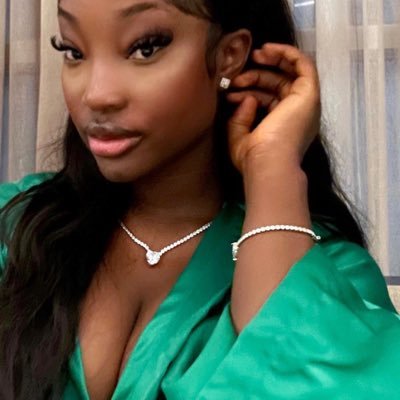 uptownngiirl's profile picture
