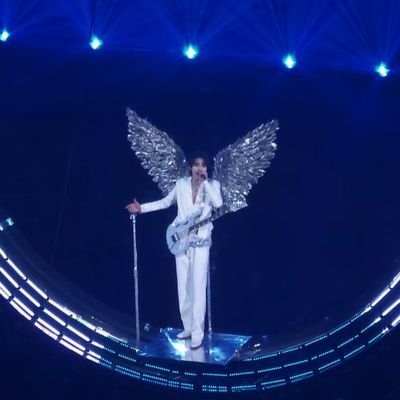 14 ⋆。♡˚⋆'s profile picture