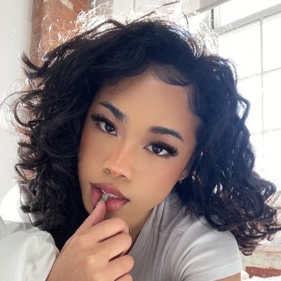 Karelesskvtty's profile picture