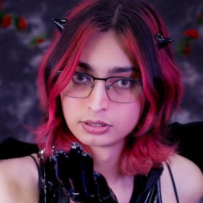IzaWaifu's profile picture