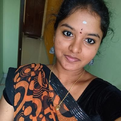 dharshini's profile picture