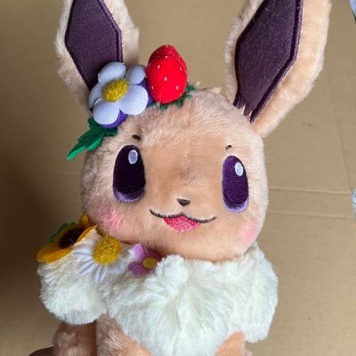 9ZuUENRrKR8LAX8's profile picture