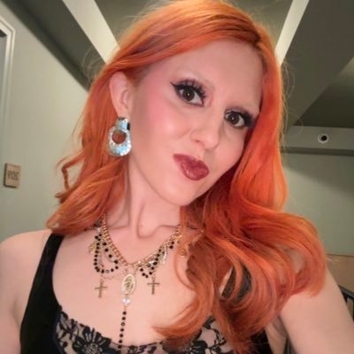 l∀UREN's profile picture