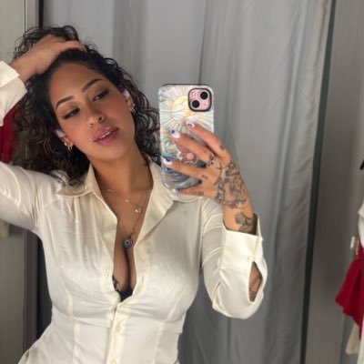 𝕜𝕚𝕥𝕥𝕪🐊's profile picture