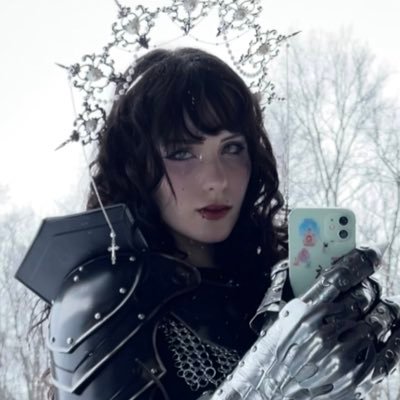 weepy🎼's profile picture