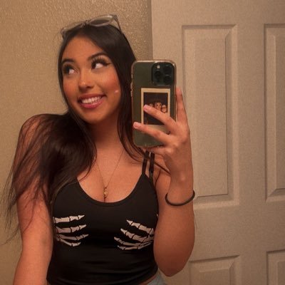 Mami Karla's profile picture