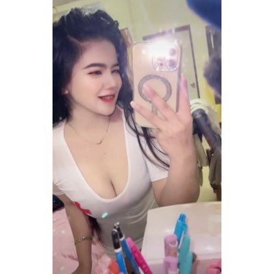 Kat's profile picture