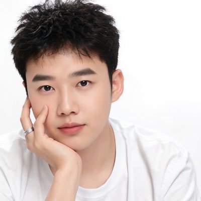y717627776's profile picture