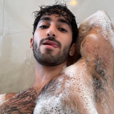 ari's profile picture