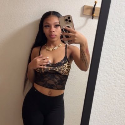aniyaamashay's profile picture
