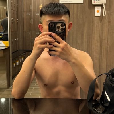 體育小生's profile picture