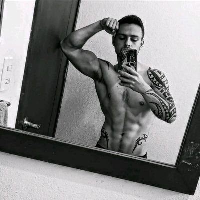 strong87521's profile picture