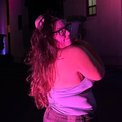 ashley 🐾's profile picture