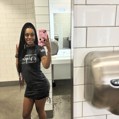 GABBYWITTAFATTY's profile picture