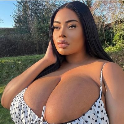 Yathia's profile picture