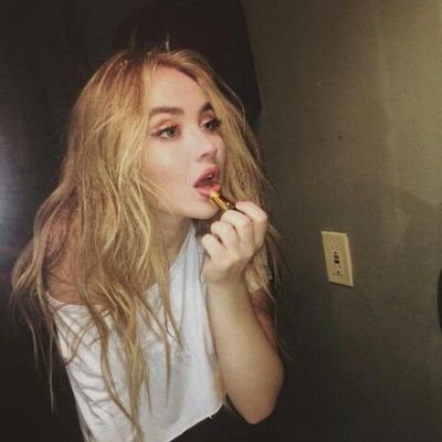 juliisversion's profile picture