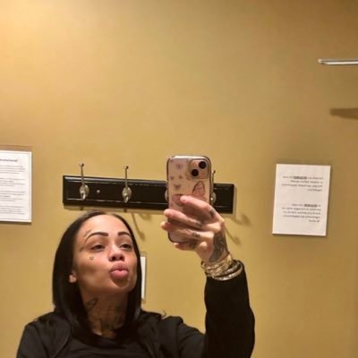 CREAMY-LAVISH✨'s profile picture
