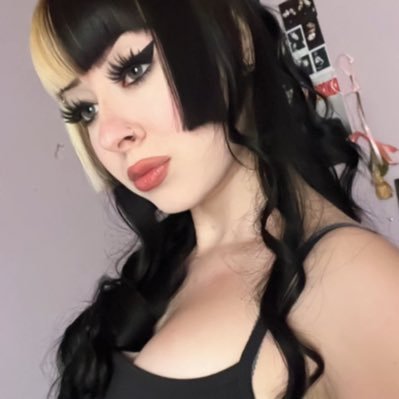 spookyycass's profile picture