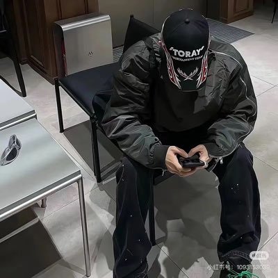 HLqQ9sS0iZ7054's profile picture