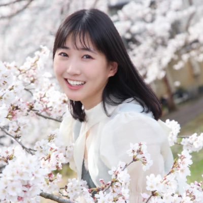 横山実郁's profile picture