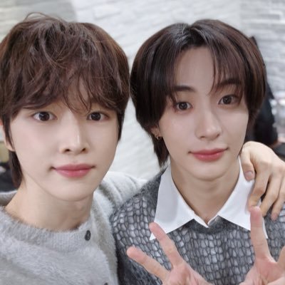 성찬영 아카이브's profile picture