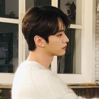 이라's profile picture