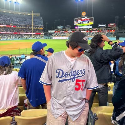 larabasado's profile picture