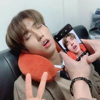 skzsbestie's profile picture