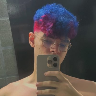 Tay's profile picture