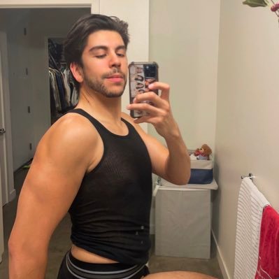 gayandold's profile picture