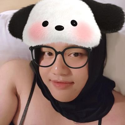 Arum Cder (Femboy)'s profile picture