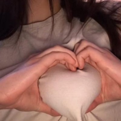 مراهق🇱🇧17😭's profile picture