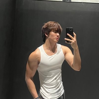 clydethewolffee's profile picture