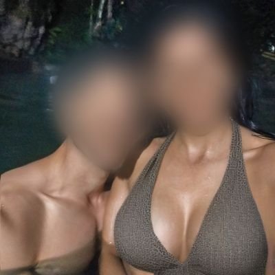 Dali couple's profile picture