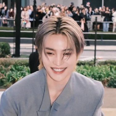 LYYFILESS's profile picture