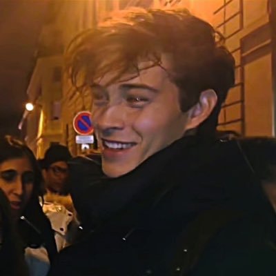 19's profile picture