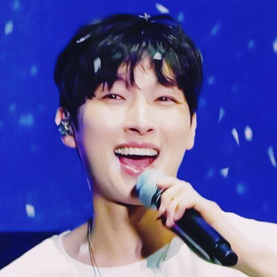 loveit1227's profile picture