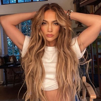 ʟᴇɢᴇɴᴅᴀʀʏ ᴊʟᴏ 👑's profile picture