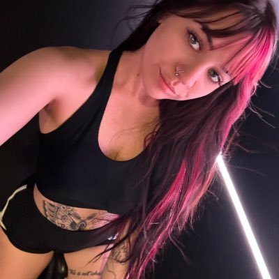 ashleyraee's profile picture