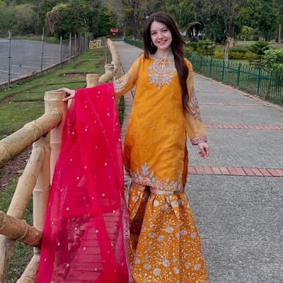 Sana Yousaf's profile picture
