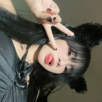 zora's profile picture
