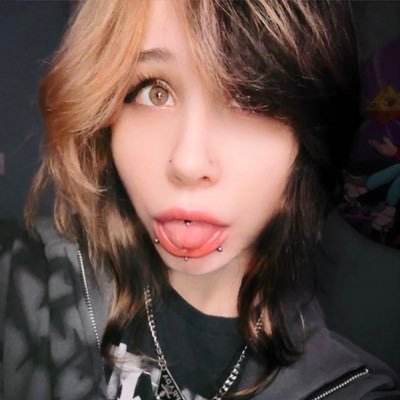 kiwithesmol's profile picture