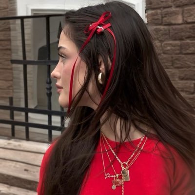 ٰ's profile picture