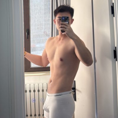 Jingruchaoshui's profile picture