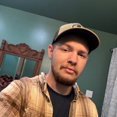 RedneckGlover's profile picture