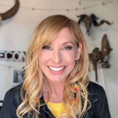 KariByron's profile picture